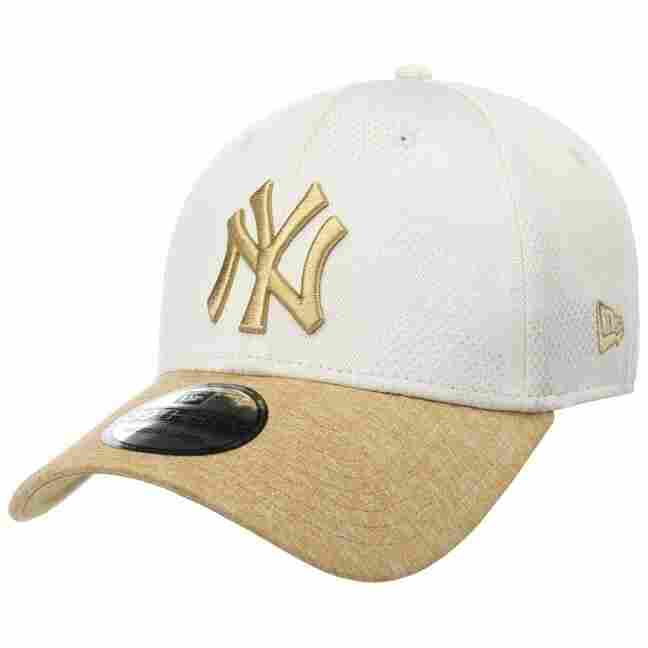 beige yankees cap